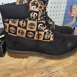 Timberland Black and Brown Logo Boots